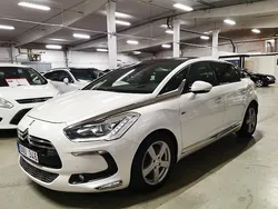 Vit Begagnad 2013 Citroën DS5 Halvkombi | 99 900 kr