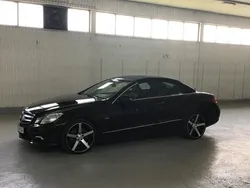 Svart Begagnad 2010 Mercedes E350 AMG Cab | 205 000 kr (Marknadspris)