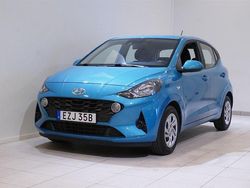 Blå Begagnad 2022 Hyundai i10 Essential Halvkombi | 134 900 kr (Marknadspris)