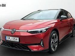 Röd Begagnad 2024 VW ID.7 GTX Sedan | 639 900 kr (Lite dyr)