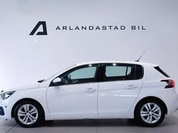 Vit Begagnad 2019 Peugeot 308 Halvkombi | 148 600 kr (Marknadspris)