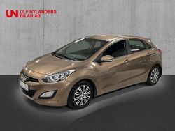 Ljusbrun Begagnad 2012 Hyundai i30 Halvkombi | 139 000 kr (Lite dyr)