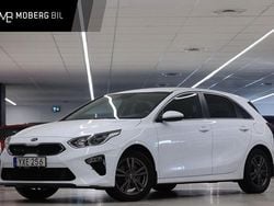 Vit Begagnad 2018 Kia Ceed Halvkombi | 134 900 kr (Marknadspris)