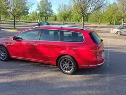 Röd Begagnad 2014 VW Passat Kombi | 114 500 kr (Marknadspris)