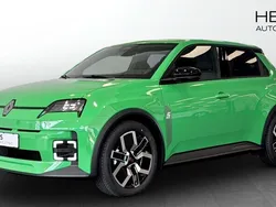 Grön (green) Ny 2025 Renault R5 Techno Halvkombi | 407 800 kr (Marknadspris)