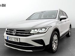 Vit Begagnad 2023 VW Tiguan Elegance SUV | 379 900 kr (Marknadspris)