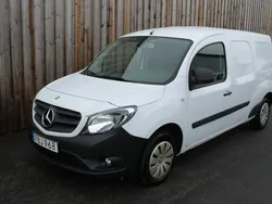 Vit (vit / mörkgråinredning) Begagnad 2018 Mercedes Citan 109 Van | 89 900 kr (Marknadspris)