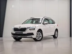 Vit Begagnad 2021 Skoda Kamiq Ambition SUV | 169 900 kr