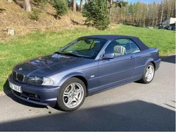 Blå Begagnad 2000 BMW 323 Cabriolet Cab | 100 000 kr (Marknadspris)