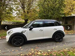 Vit Begagnad 2011 Mini Cooper D Countryman SUV | 75 000 kr (Marknadspris)