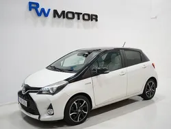 Vit Begagnad 2016 Toyota Yaris Hybrid Style Halvkombi | 148 800 kr (Bra pris)