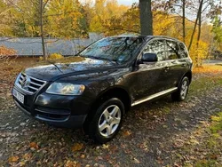 Svart Begagnad 2005 VW Touareg SUV | 55 000 kr