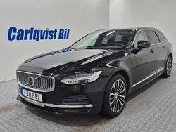Svart (svart metallic) Begagnad 2023 Volvo V90 Core Kombi | 355 000 kr (Marknadspris)