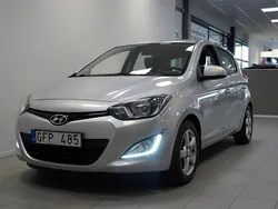 Silver Begagnad 2013 Hyundai i20 Premium Halvkombi | 109 900 kr (Dyr)