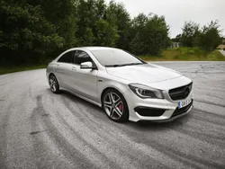 Silver Begagnad 2014 Mercedes CLA45 AMG AMG Sportkupé | 220 000 kr (Superpris)