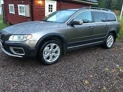 Grå Begagnad 2011 Volvo XC70 Summum Kombi | 75 000 kr (Marknadspris)