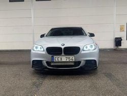 Ljusgrå (grå) Begagnad 2012 BMW 530 M Sport Sedan | 149 900 kr (Bra pris)
