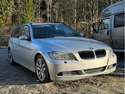Grå Begagnad 2006 BMW 330 Kombi | 40 000 kr (Superpris)
