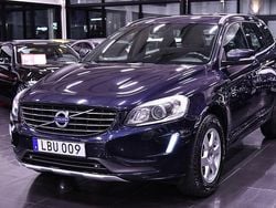 Mörkblå (blå) Begagnad 2015 Volvo XC60 Momentum SUV | 164 900 kr (Marknadspris)
