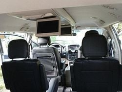 Svart Begagnad 2014 Lancia Voyager Minibuss | 79 000 kr (Superpris)