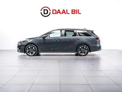 Grå Begagnad 2022 Kia Ceed Sportswagon Advance Kombi | 239 700 kr (Marknadspris)