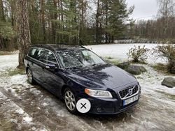 Blå Begagnad 2011 Volvo V70 Momentum Kombi | 45 000 kr (Superpris)