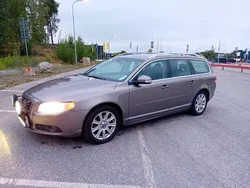 Brun Begagnad 2010 Volvo V70 Summum Kombi | 73 000 kr (Marknadspris)