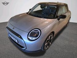 Grå Begagnad 2024 Mini Cooper SE Halvkombi | 349 900 kr (Marknadspris)