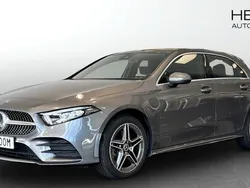 Mörkgrå (grey) Begagnad 2022 Mercedes A250 Halvkombi | 322 900 kr (Marknadspris)
