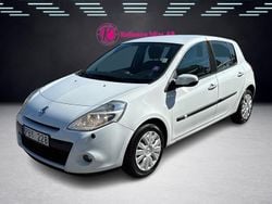 Vit Begagnad 2010 Renault Clio R.S. Halvkombi | 29 900 kr (Marknadspris)