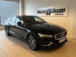 Svart Begagnad 2020 Volvo V60 Inscription Kombi | 289 500 kr (Marknadspris)