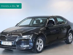 Svart Begagnad 2016 Skoda Superb Style Sedan | 174 900 kr (Marknadspris)