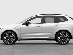 Vit Ny 2025 Volvo XC60 SUV | 762 800 kr