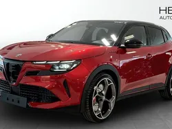 Röd (red) Ny 2024 Alfa Romeo Junior Veloce SUV | 486 800 kr