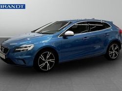 Blå Begagnad 2019 Volvo V40 R-Design Kombi | 199 900 kr (Marknadspris)