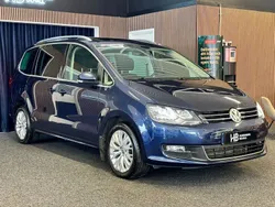 Mörkblå (blå) Begagnad 2015 VW Sharan Minibuss | 184 900 kr (Lite dyr)