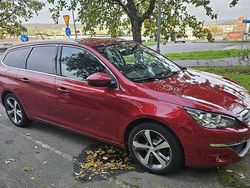 Röd Begagnad 2015 Peugeot 308 Active Kombi | 99 000 kr (Lite dyr)