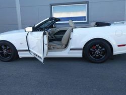 Vit Begagnad 2006 Ford Mustang GT Cab | 247 000 kr (Lite dyr)