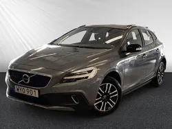 Grå Begagnad 2019 Volvo V40 CC Plus Kombi | 199 900 kr (Marknadspris)