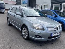 Grå Begagnad 2008 Toyota Avensis Kombi | 39 500 kr (Marknadspris)