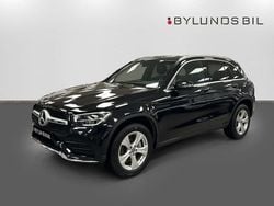 Svart Begagnad 2021 Mercedes GLC300e AMG line SUV | 459 000 kr (Marknadspris)