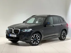 Svart Begagnad 2024 BMW iX3 M Sport SUV | 599 000 kr (Superpris)