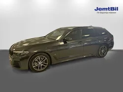 Grå Begagnad 2020 BMW 530e M Sport Kombi | 369 000 kr