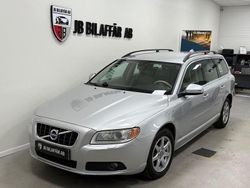 Grå Begagnad 2010 Volvo V70 Momentum Kombi | 69 700 kr (Bra pris)