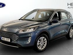 Blå (blue) Begagnad 2023 Ford Kuga Titanium SUV | 259 900 kr (Marknadspris)