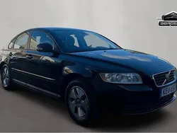 Svart Begagnad 2009 Volvo S40 Kinetic Sedan | 44 900 kr (Marknadspris)