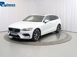 Vit (crystal vit metallic) Begagnad 2019 Volvo V60 Inscription Kombi | 349 800 kr (Dyr)