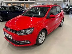 Röd Begagnad 2017 VW Polo Halvkombi | 109 000 kr (Marknadspris)