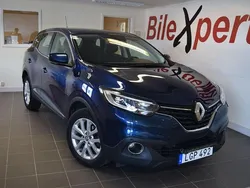 Blå Begagnad 2016 Renault Kadjar LIMITED SUV | 139 900 kr (Marknadspris)