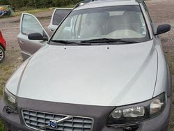 Grön Begagnad 2004 Volvo XC70 Business Edition SUV | 10 000 kr (Superpris)